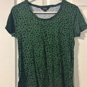 Simply Vera Wang Green and Black Leapord print Women's Top size PS
